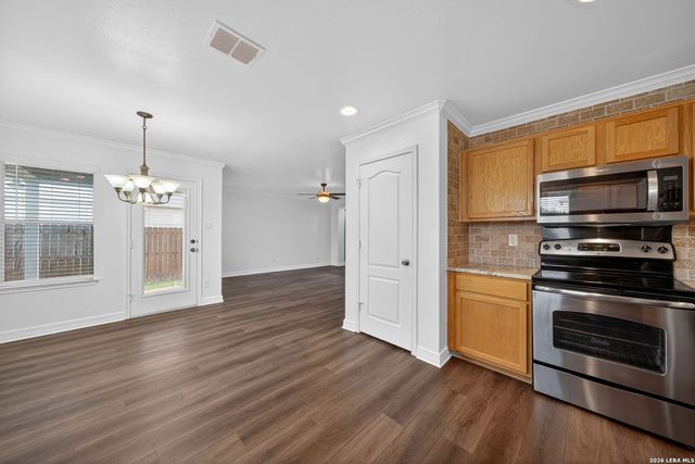 9827 Palomino Oaks, San Antonio, TX 78254