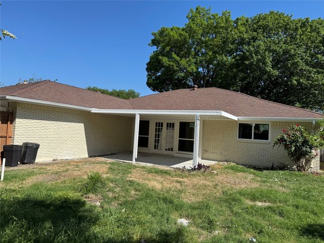 1524 Clear Point Drive, Garland, TX 75041