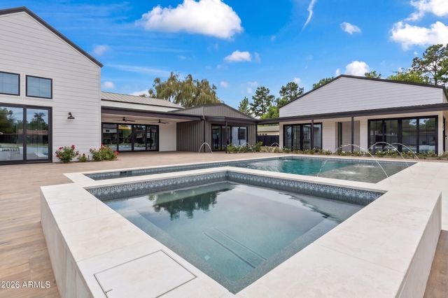 5226 E SWEETWATER Avenue, Scottsdale, AZ 85254