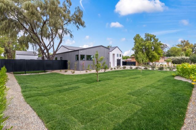 5226 E SWEETWATER Avenue, Scottsdale, AZ 85254
