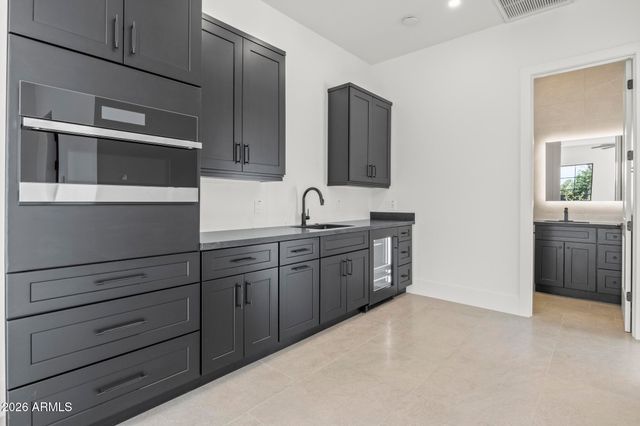 5226 E SWEETWATER Avenue, Scottsdale, AZ 85254