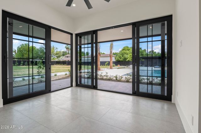5226 E SWEETWATER Avenue, Scottsdale, AZ 85254