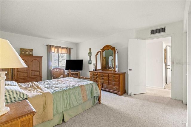 584 FAIRWAYS CIRCLE A, Ocala, FL 34472