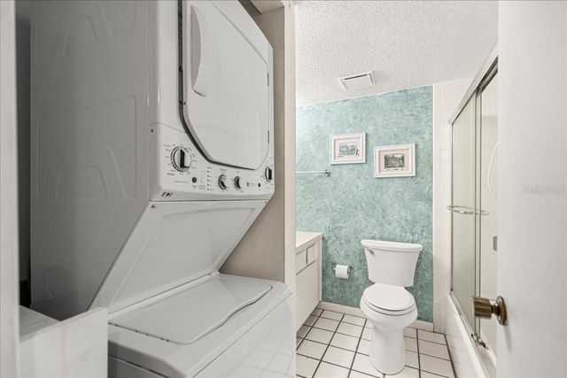 584 FAIRWAYS CIRCLE A, Ocala, FL 34472