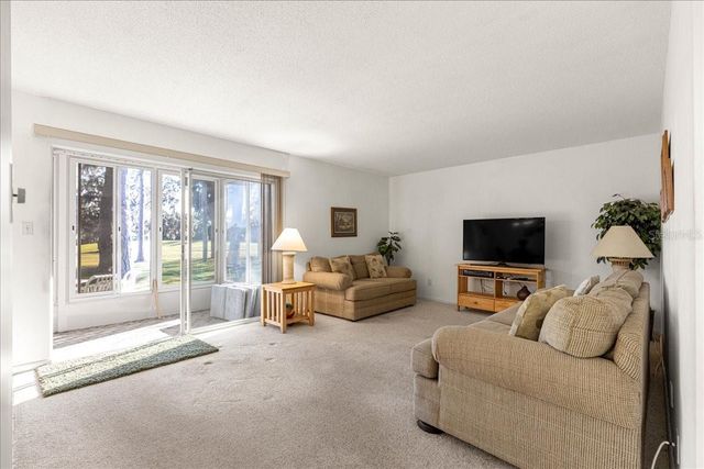 584 FAIRWAYS CIRCLE A, Ocala, FL 34472