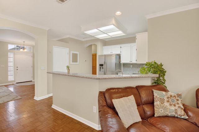 9149 Irish Gold Way, Sacramento, CA 95826