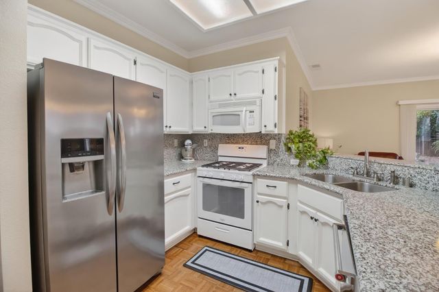 9149 Irish Gold Way, Sacramento, CA 95826