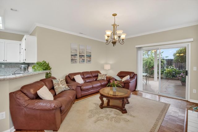 9149 Irish Gold Way, Sacramento, CA 95826