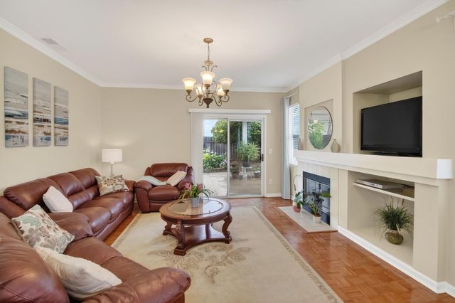 9149 Irish Gold Way, Sacramento, CA 95826