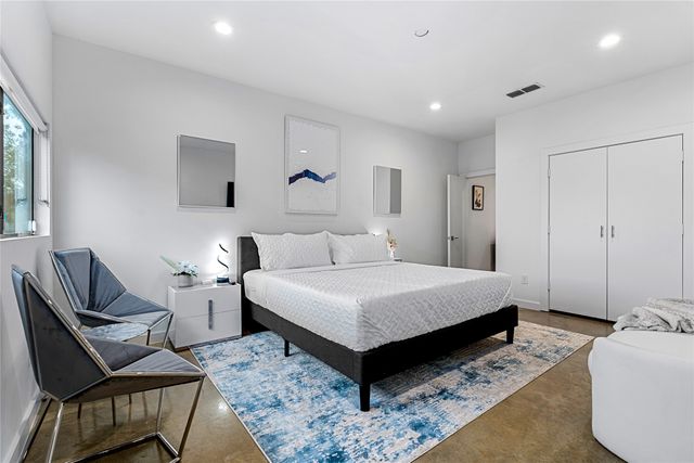 1002 Mobile Street 1, Dallas, TX 75208