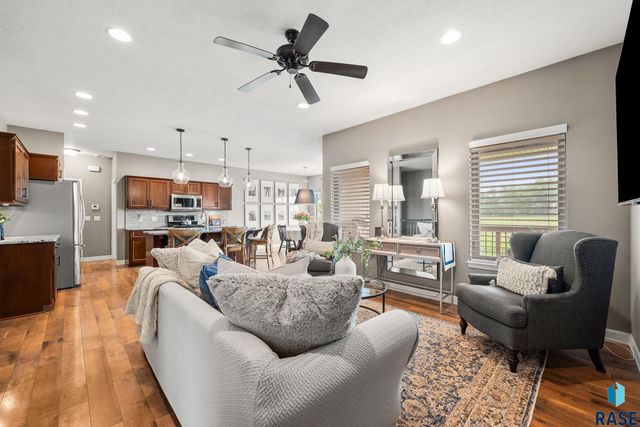 8216 W 51st St, Sioux Falls, SD 57106