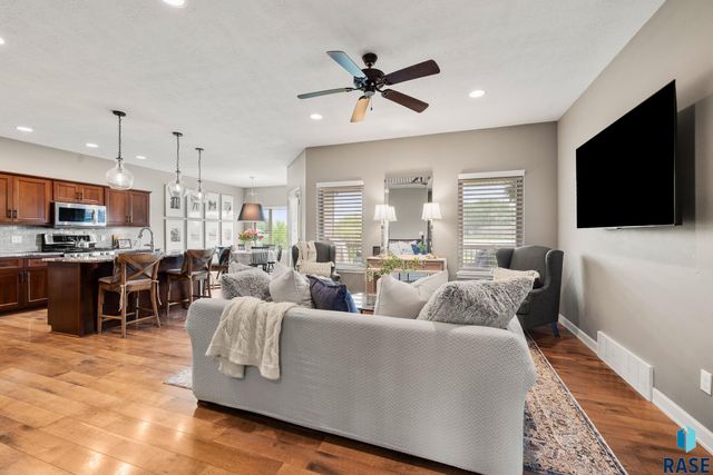 8216 W 51st St, Sioux Falls, SD 57106