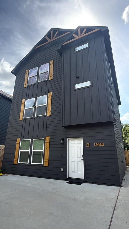 8019 Birmingham Street A, Houston, TX 77028