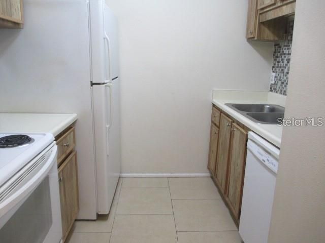14227 SHADOW MOSS LANE 102, Tampa, FL 33613