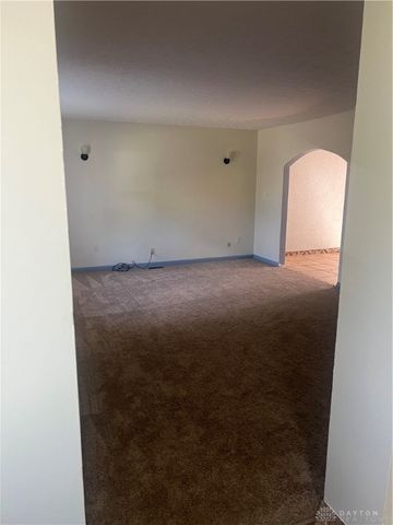 6200 Weybridge Drive, Dayton, OH 45426