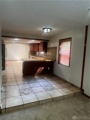 6200 Weybridge Drive, Dayton, OH 45426