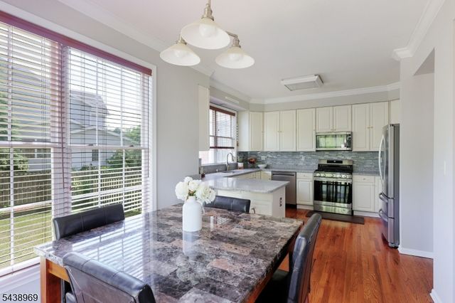 7 Newell St, Hillsborough Twp., NJ 08844