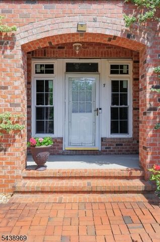 7 Newell St, Hillsborough Twp., NJ 08844