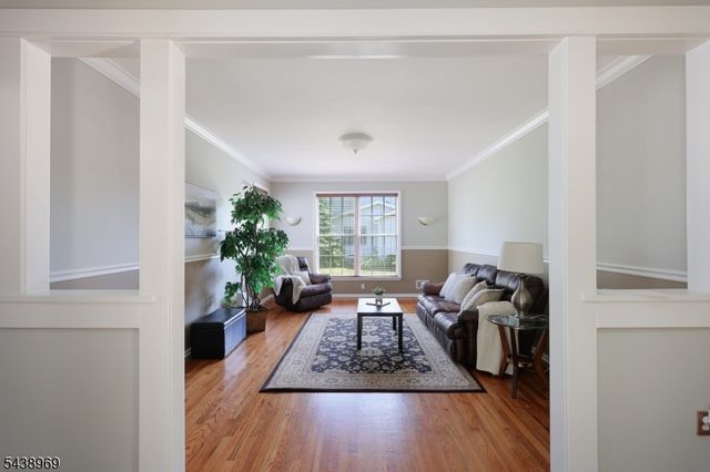 7 Newell St, Hillsborough Twp., NJ 08844