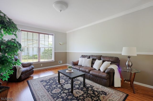7 Newell St, Hillsborough Twp., NJ 08844