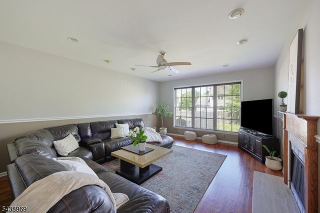 7 Newell St, Hillsborough Twp., NJ 08844