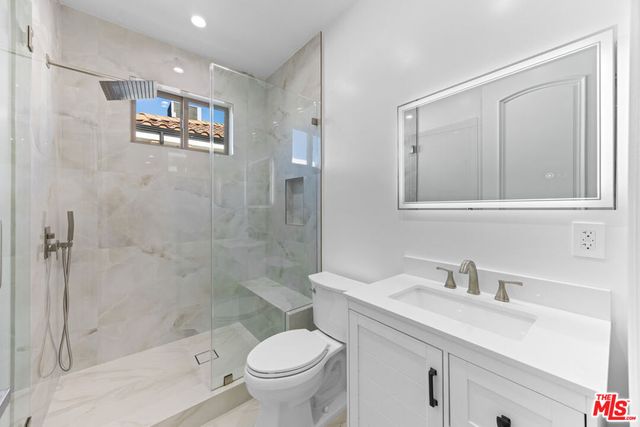 6723 Sunnyslope Avenue, Van Nuys, CA 91401