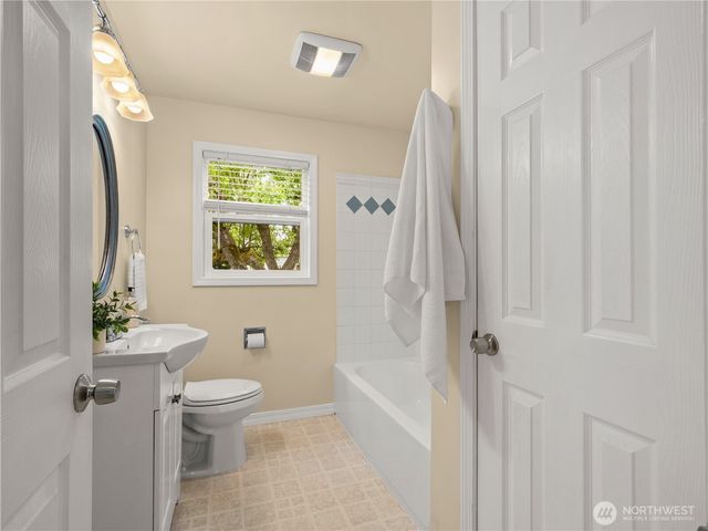 2402 N Stevens Street, Tacoma, WA 98406
