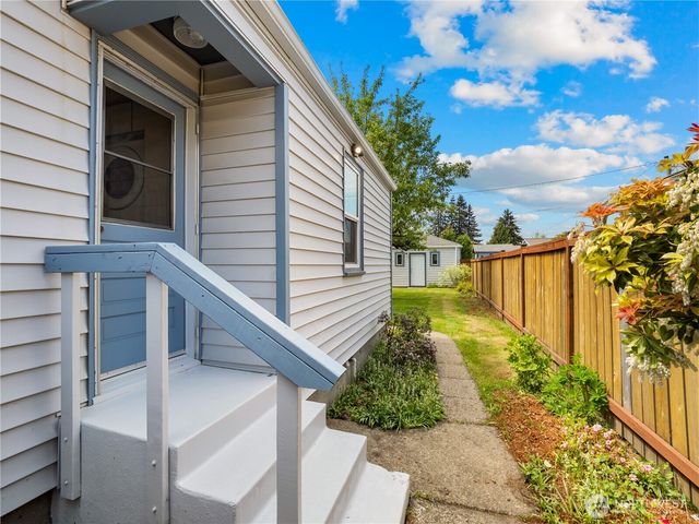 2402 N Stevens Street, Tacoma, WA 98406