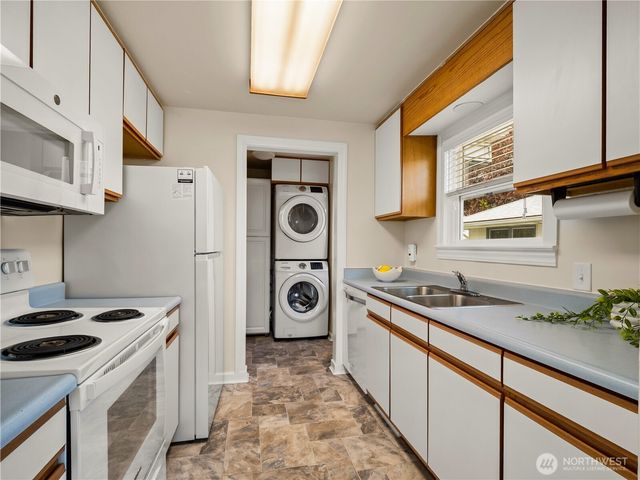2402 N Stevens Street, Tacoma, WA 98406