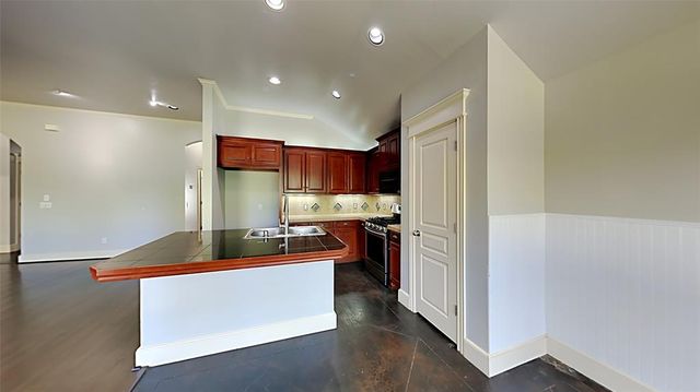 5101 NW 163rd Street, Edmond, OK 73013