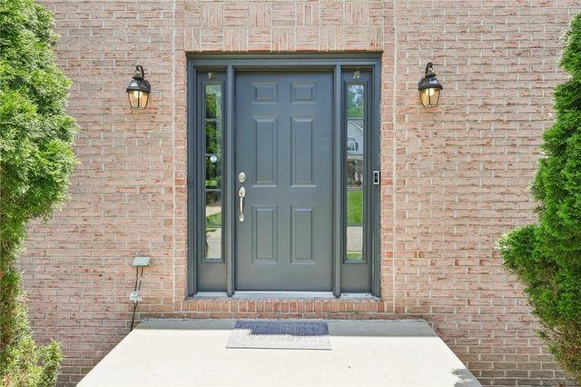 1712 Dawn DRIVE, Franklin Park, PA 15143