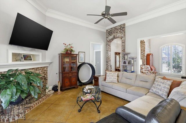 204 Village Place, Pearl, MS 39208