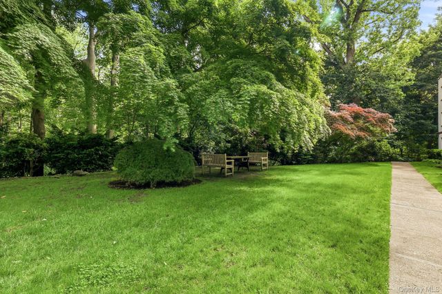 22 Alden Place 22, Bronxville, NY 10708