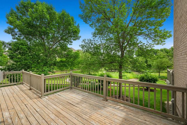 1537 W Rue James Place 1537, Palatine, IL 60067