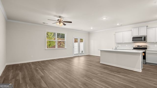 420 Silver Moon Drive, Loganville, GA 30052