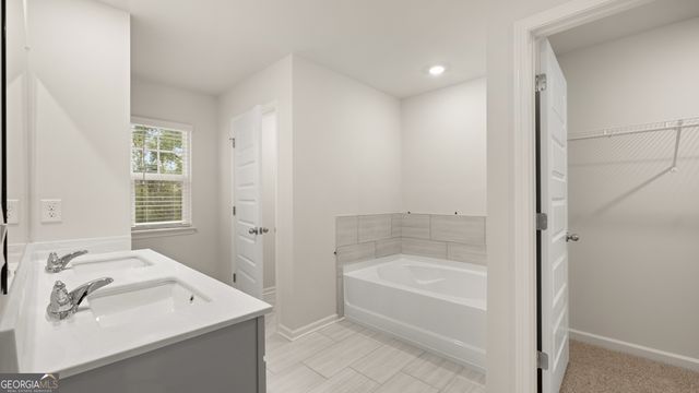 420 Silver Moon Drive, Loganville, GA 30052