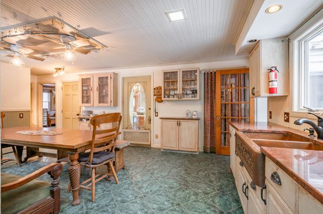 133 Raymond Road, Deerfield, NH 03037