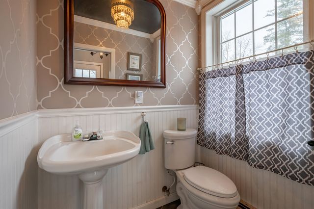 133 Raymond Road, Deerfield, NH 03037