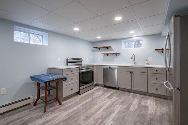 133 Raymond Road, Deerfield, NH 03037