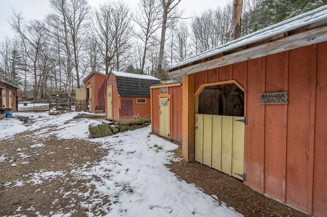 133 Raymond Road, Deerfield, NH 03037