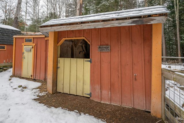 133 Raymond Road, Deerfield, NH 03037