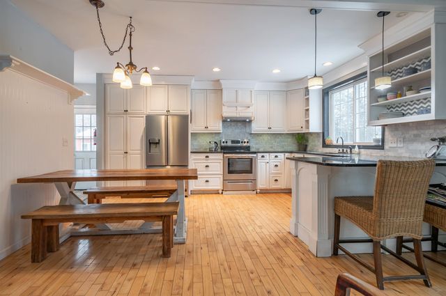 133 Raymond Road, Deerfield, NH 03037