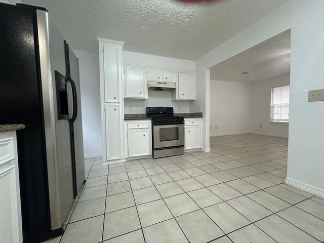 1614 Common Street, Houston, TX 77009