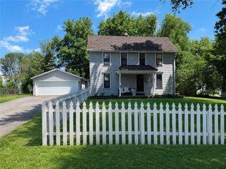 5145 Long Drive, Shawnee, KS 66216