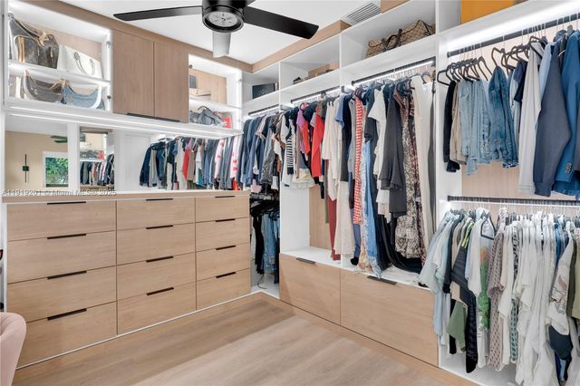 14265 SW 105th Ct, Miami, FL 33176