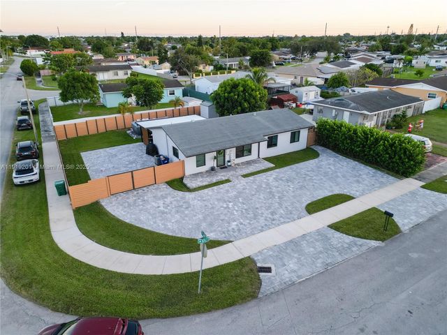 14265 SW 105th Ct, Miami, FL 33176