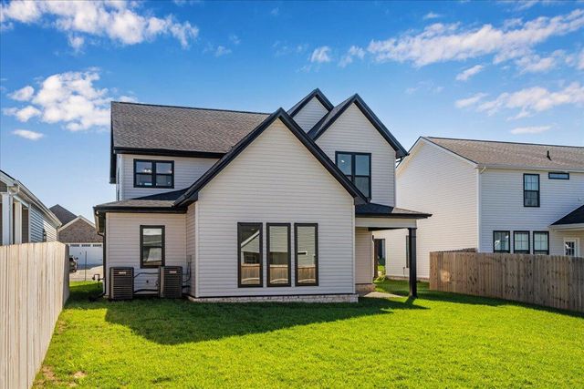 1069 Squirrel Nest Lane, Lexington, KY 40509