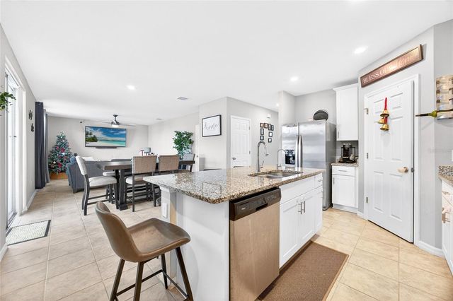 953 CAMBRIDGE DRIVE, Winter Haven, FL 33881