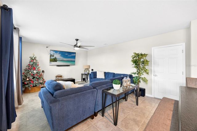 953 CAMBRIDGE DRIVE, Winter Haven, FL 33881