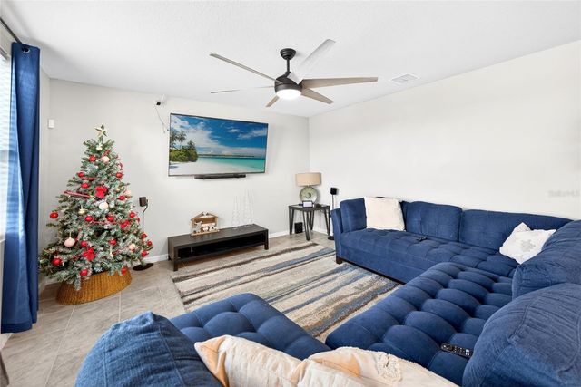 953 CAMBRIDGE DRIVE, Winter Haven, FL 33881